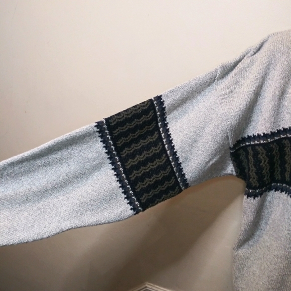Vintage Liberty Sweaters Gray, White Marled Sweater With Olive/Navy Chest Stripe - Picture 4 of 8